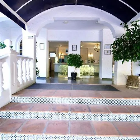 فيلة Marbesa With Jacuzzi